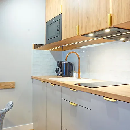 Admus - Port Coast Apartmán *