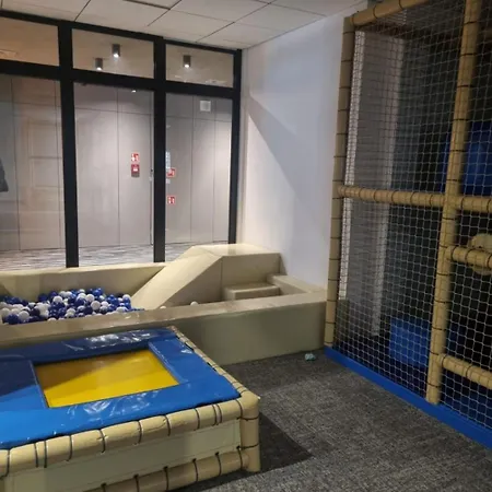 Port Klimatyczny 1 Z Basenem, Jacuzzi, Sauna I Klimatyzacja Admus