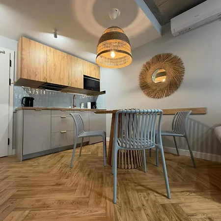 Apartman Port Klimatyczny 1 Z Basenem, Jacuzzi, Sauna I Klimatyzacja Admus