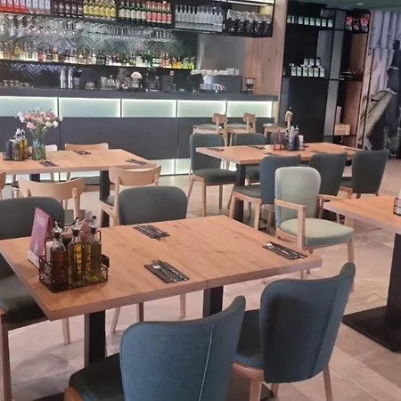 Port Klimatyczny 1 Z Basenem, Jacuzzi, Sauna I Klimatyzacja Admus Apartman