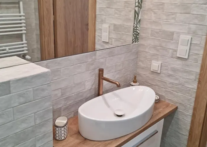 Admus - Port Coast *